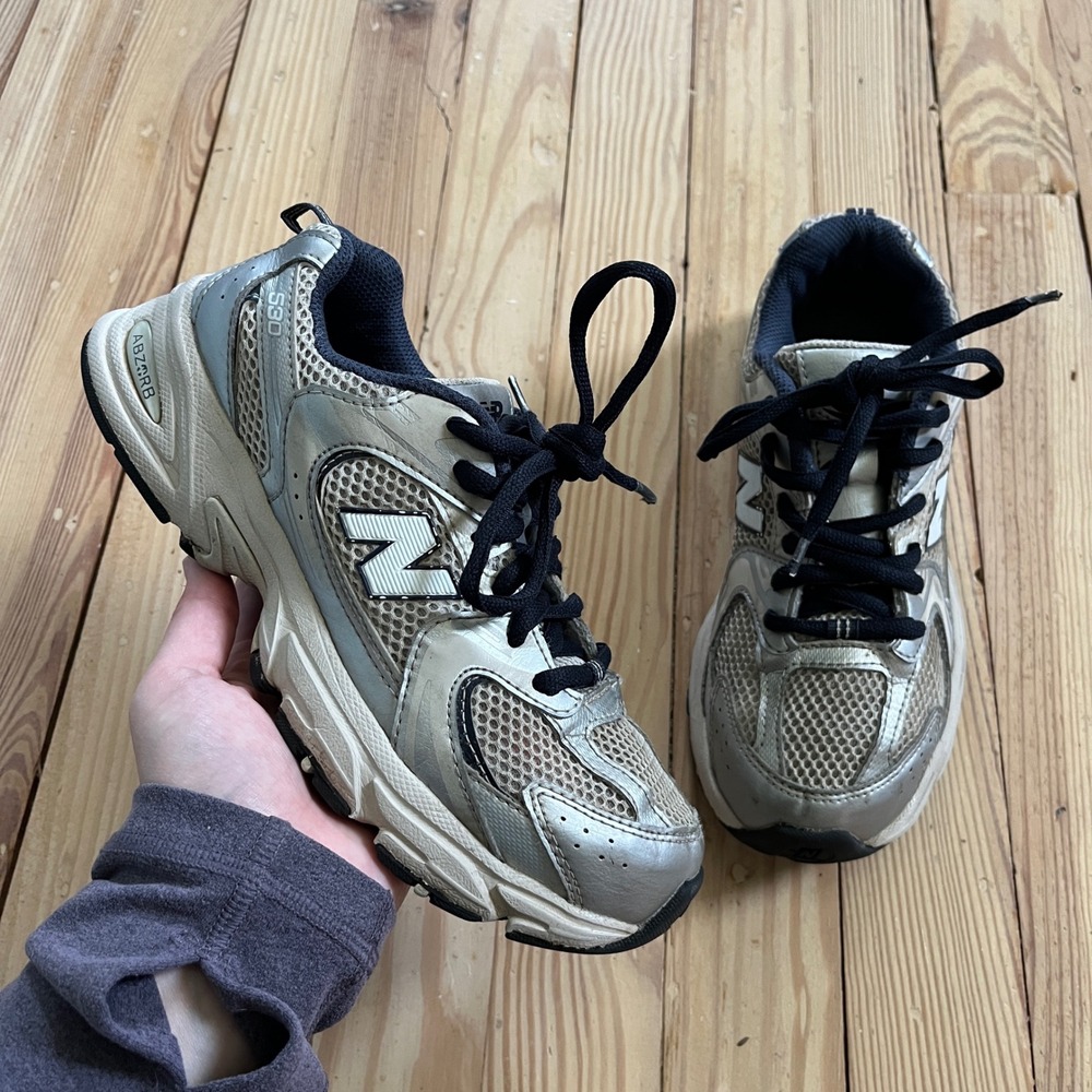 New Balance 530 Silver Metallic Black Retro Running Shoes GR530KA Boys size 5.5